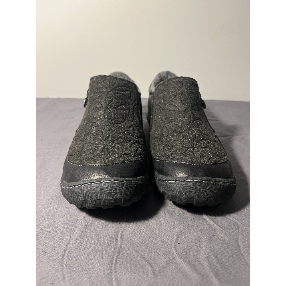 Jambu Women's 9M Crimson Slip-On shoes in black, floral embroidery New